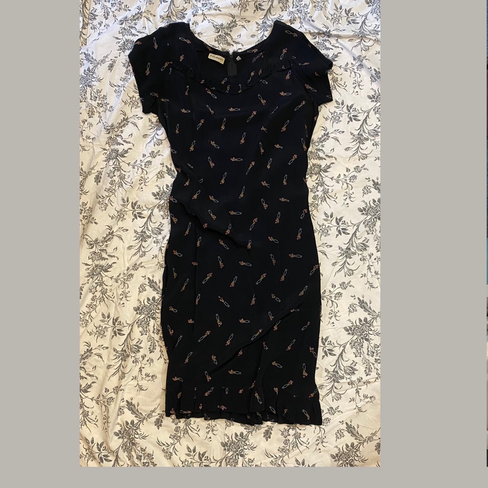 Vintage Putumayo midi dress size medium - black with 90’s flower vase print